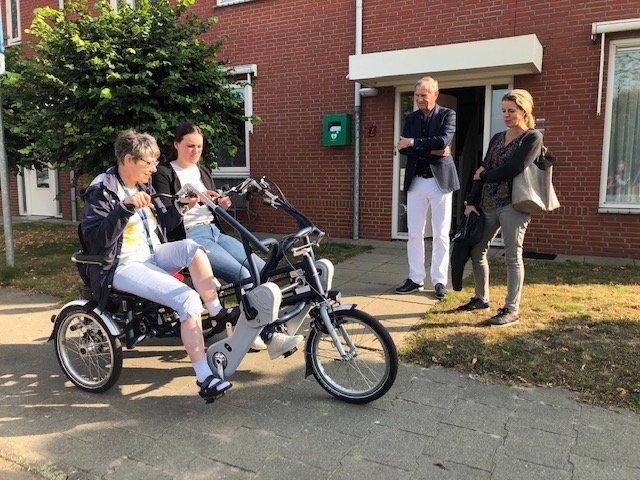Uitreiking duofiets